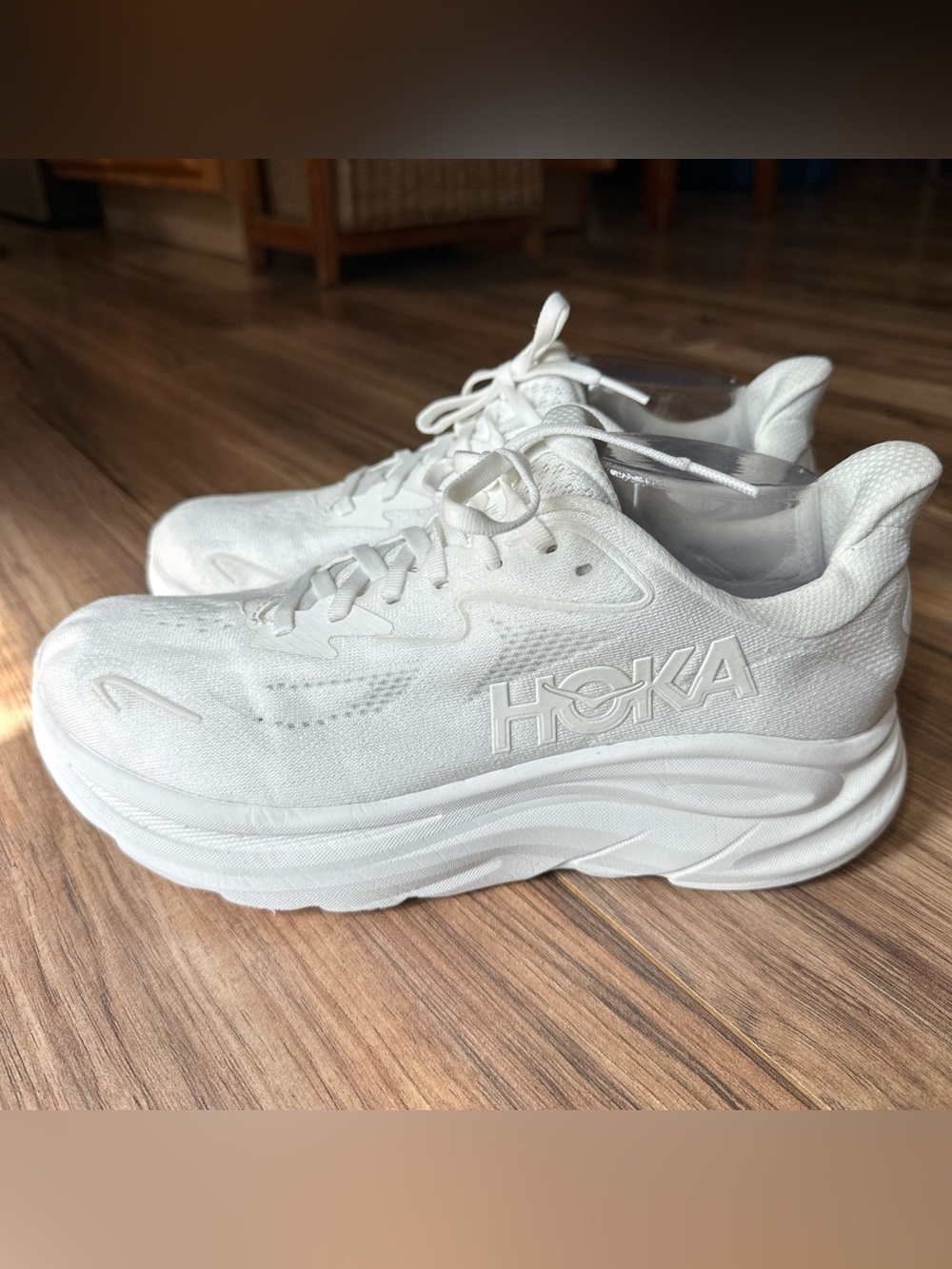 Hoka One One Clifton 10 Size 10 D WIDE Triple White EUC CLEAN Women’s